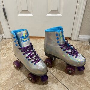 Women Holographic Roller Skates with Purple Accents